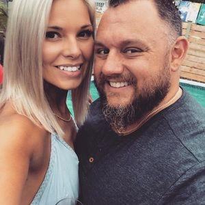 Meet your Posher, Carine